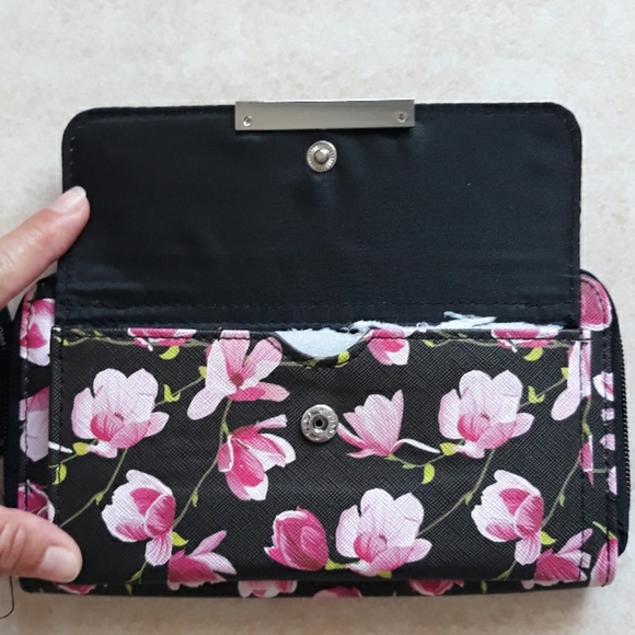 *Host Pick*Tahari RFID pretty wristlet - Picture 3 of 16